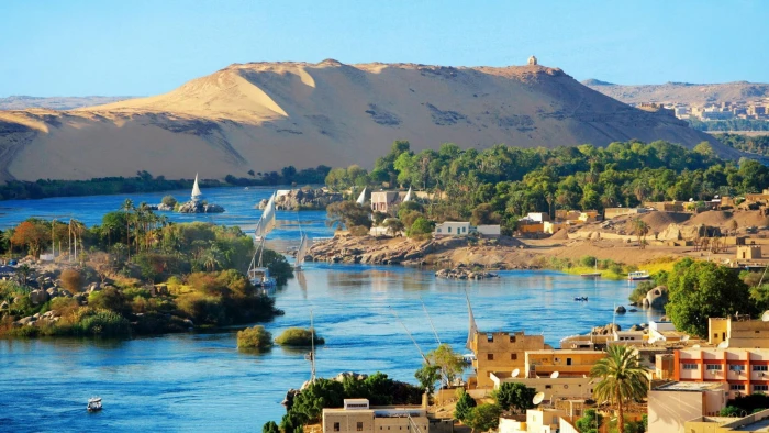 Aswan Egypt green trees desert town boats lake nature and landscapes 2k