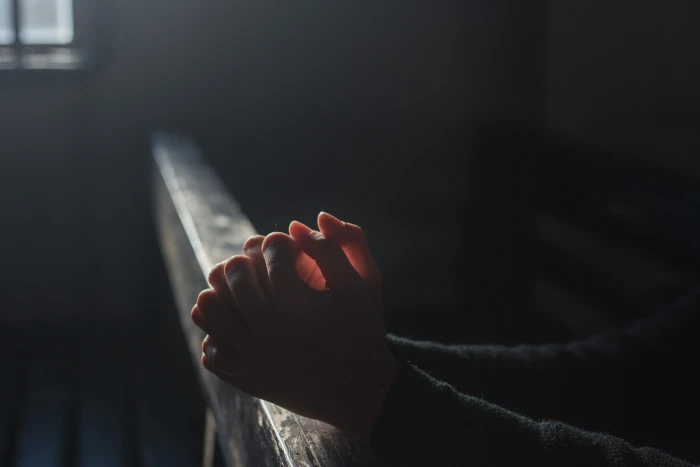 Hands Praying in Church people bible jesus person prayers 2k 4k 5k