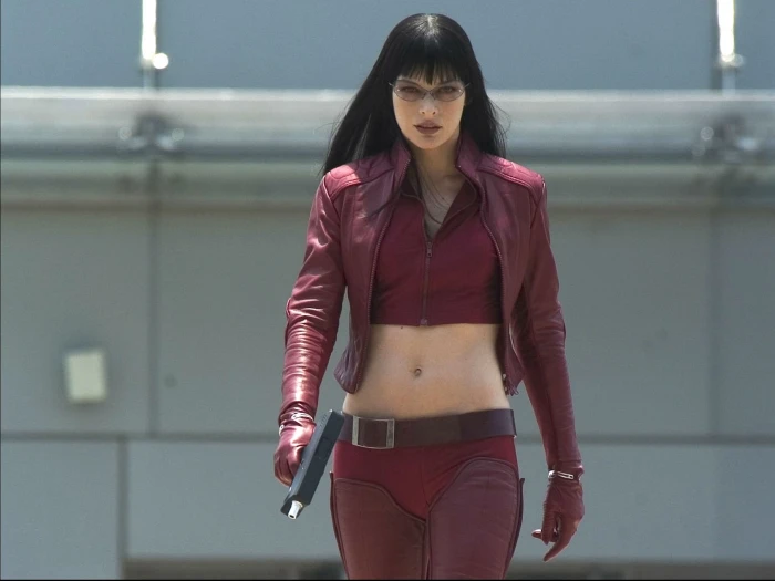 action fighting futuristic gun horror jovovich milla 2k