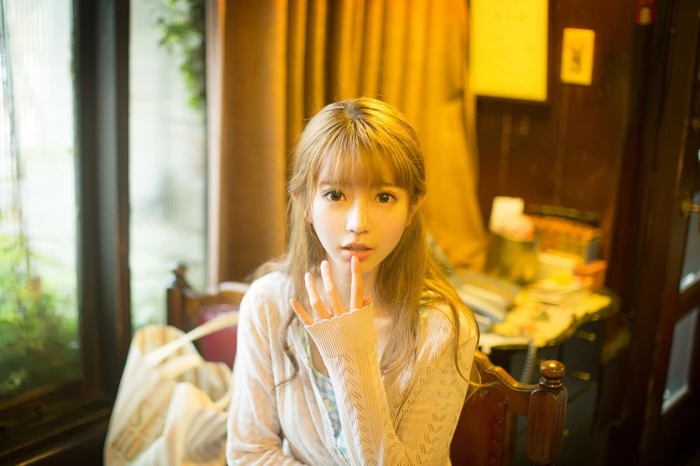 model Yurisa Chan Korean women 2k