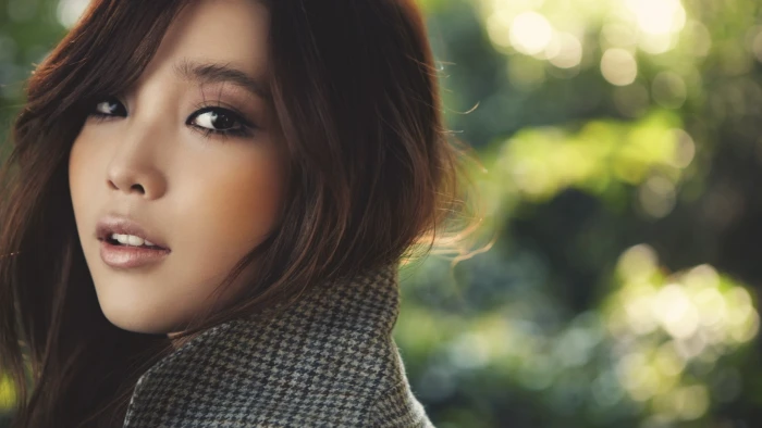 women asian brunette looking back at viewer coats brown eyes iu korean kohl 2k