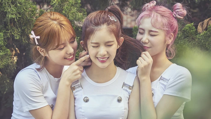 Music Momoland Asian Blonde Brunette Girl Band K Pop 2k