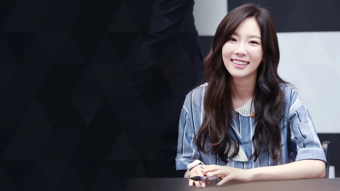 SNSD Taeyeon Kim singer K pop Asian Korean women 2k 4k