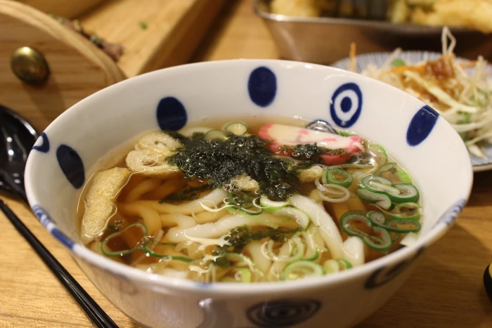 udon noodles japanese dining cooking food sushi salmon 2k