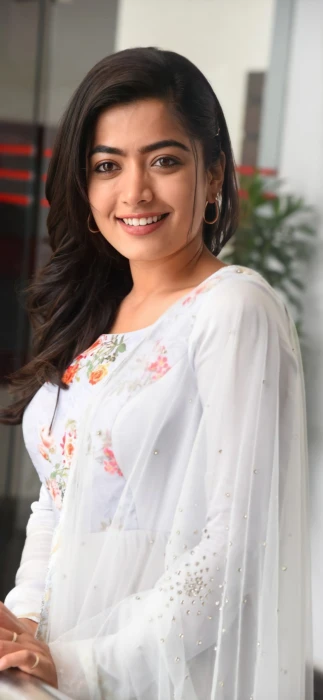 Rashmika mandanna actress indian celebrity