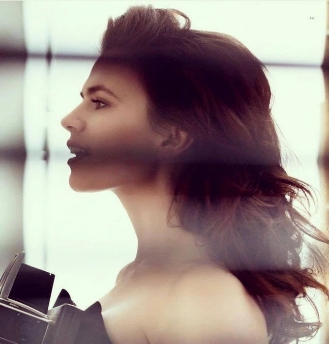 Head and shoulders above the rest hayley atwell actress hollywood celebrity