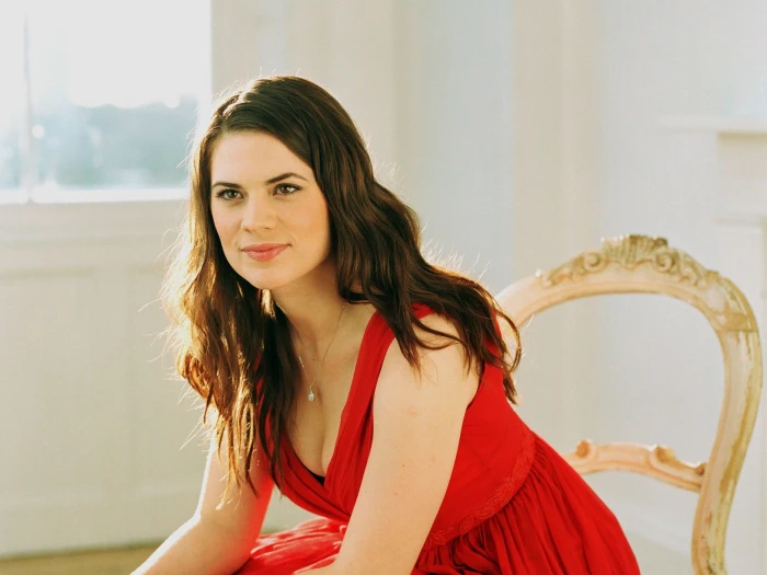 Beautiful hayley atwell actress hollywood celebrity