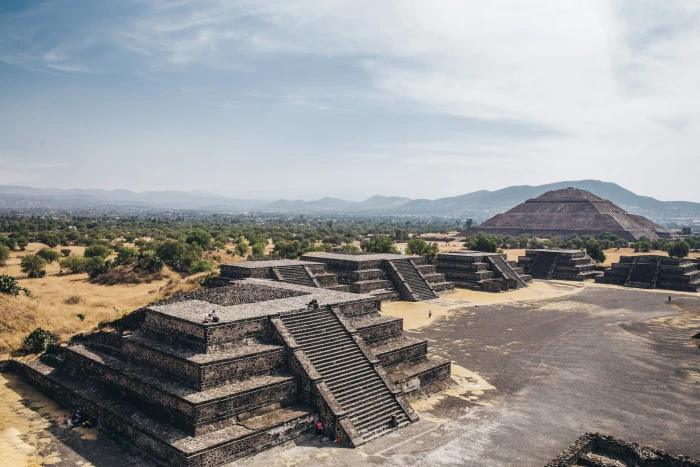 Distant view of pyramid the Sun in State Mexico over ruins 2k