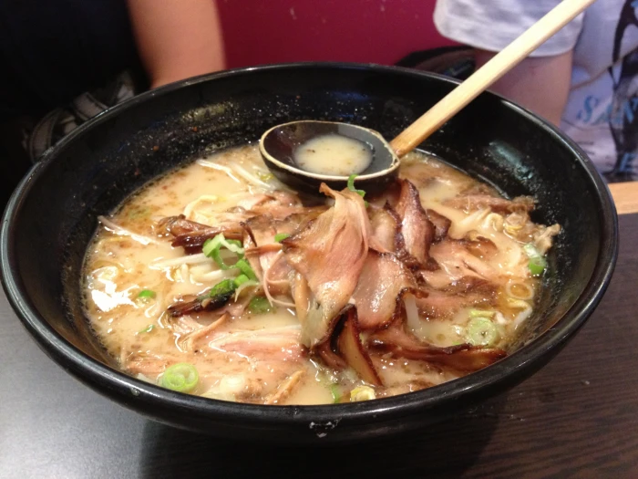 ramen food and drink bowl asian freshness chopsticks 2k