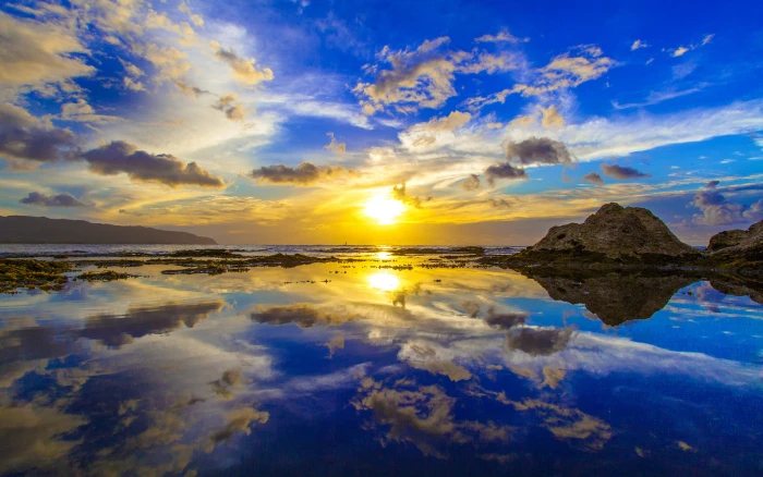 Gold Sun Reflection Oahu s North Shore In Hawaii Country America Hd Wallpapers For Mobile Phones Tablet And Laptop 2k 4k