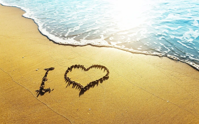 Love heart beach waves I sunshine i figure made by stones 2k