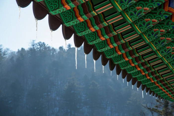 icicle eaves mono korean traditional winter landscapes 2k 4k 5k