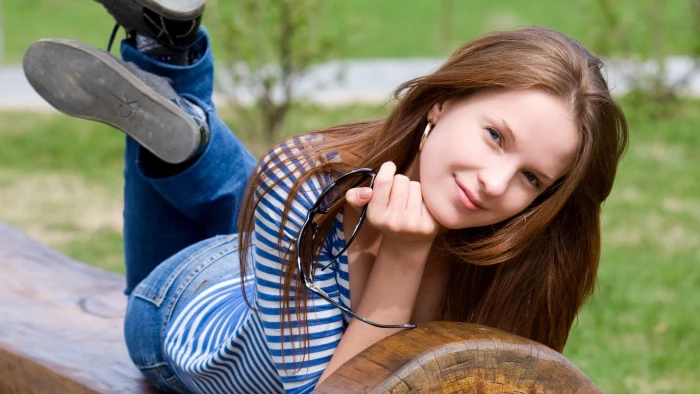 pretty brunette wallpaper young adult women long hair 2k 4k 5k 8k