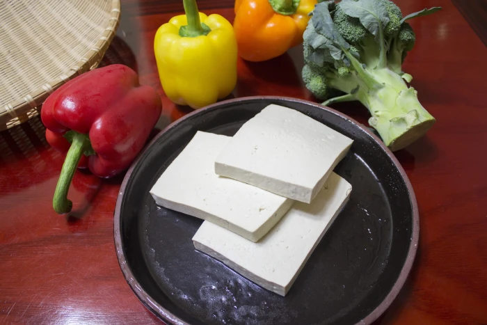 slices of tofu with bell peppers slice the cut a part conveyance 2k 4k 5k