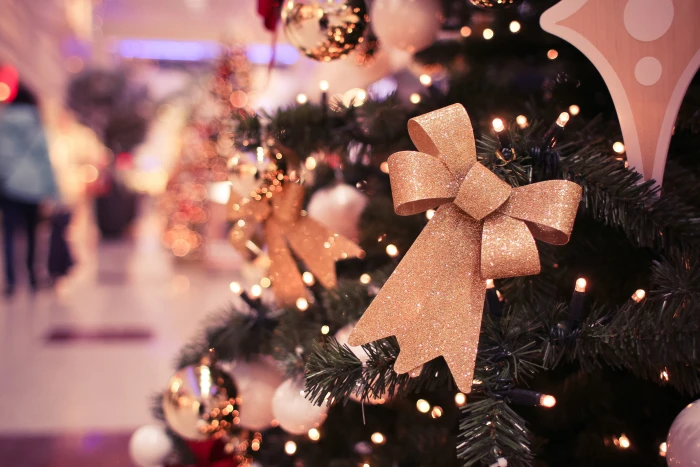 Christmas Shopping blurred bokeh christmas lights 2k 4k