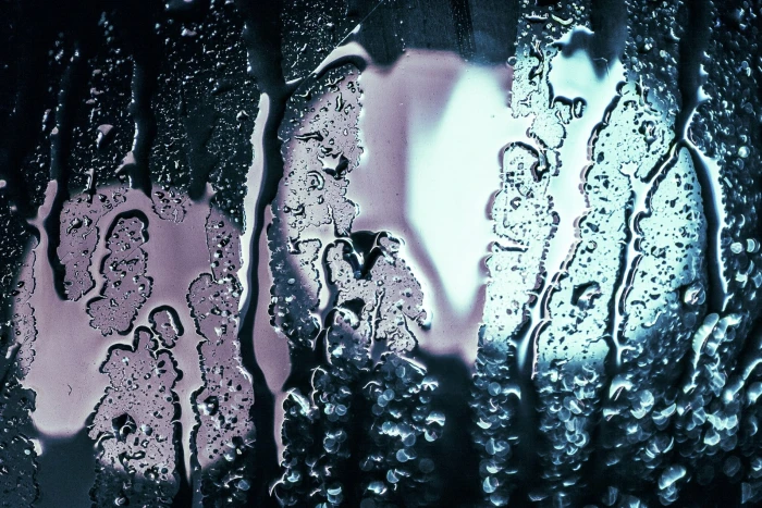 clear glass bokeh cold colors macro purple rain water 2k