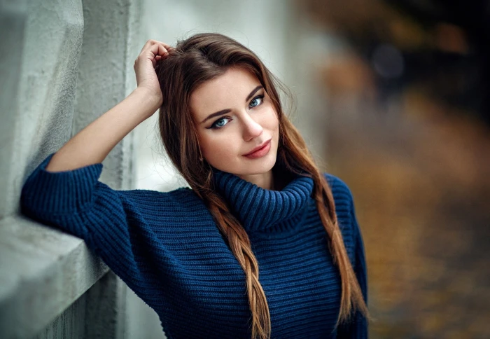 look pose smile model portrait makeup hairstyle braids 2k