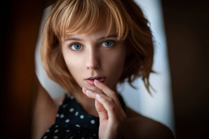 Marta Gromova face model bokeh portrait depth of field 2k
