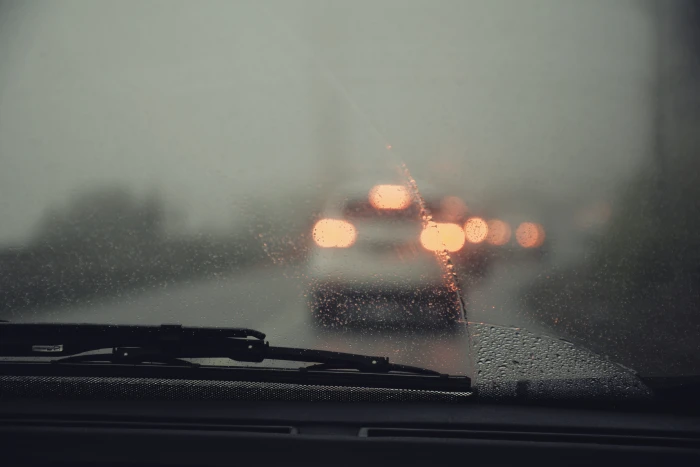 vehicle glass with water droplets windscreen light rain windshield 2k 4k 5k