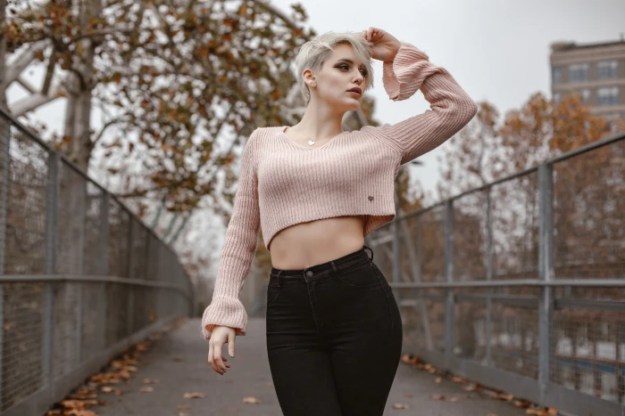 women outdoors portrait jeans high waisted necklace short hair 2k