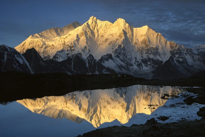 Mystical Mountain reflection lake summit skies nature peak 2k