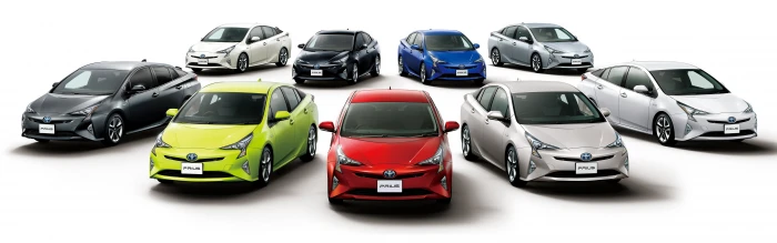 Toyota Prius car vehicle electric dual monitors multiple display widescreen dualmonitor dualscreen 2k 4k