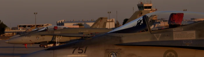 white fighter plane dual monitors multiple display McDonnell Douglas F A 18 Hornet widescreen dualmonitor dualscreen 2k 4k