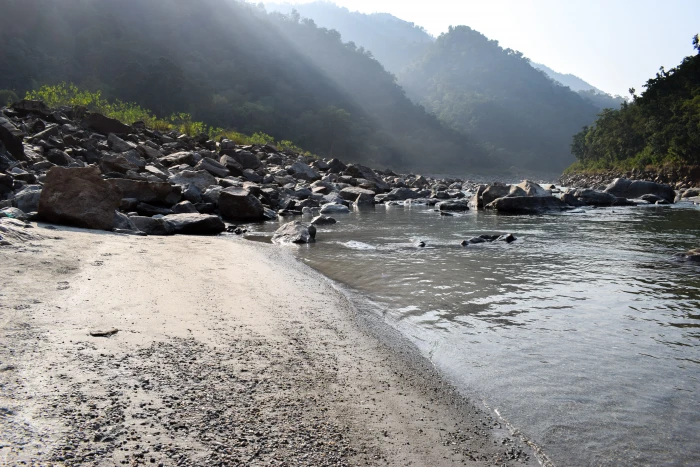 india rishikesh river ganga ganges beach rocks uttrakhand 2k 4k 5k