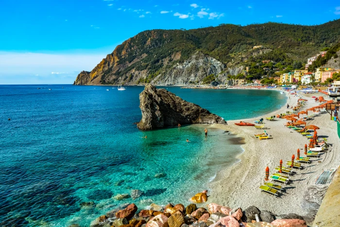 seashore beach travel water monterosso al mare cinque terre 2k 4k 5k