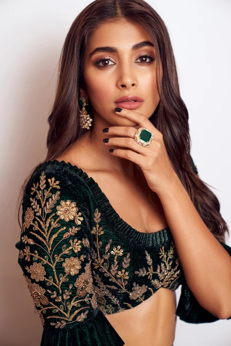 Pooja Hedge UHD indian actress 2k 4k