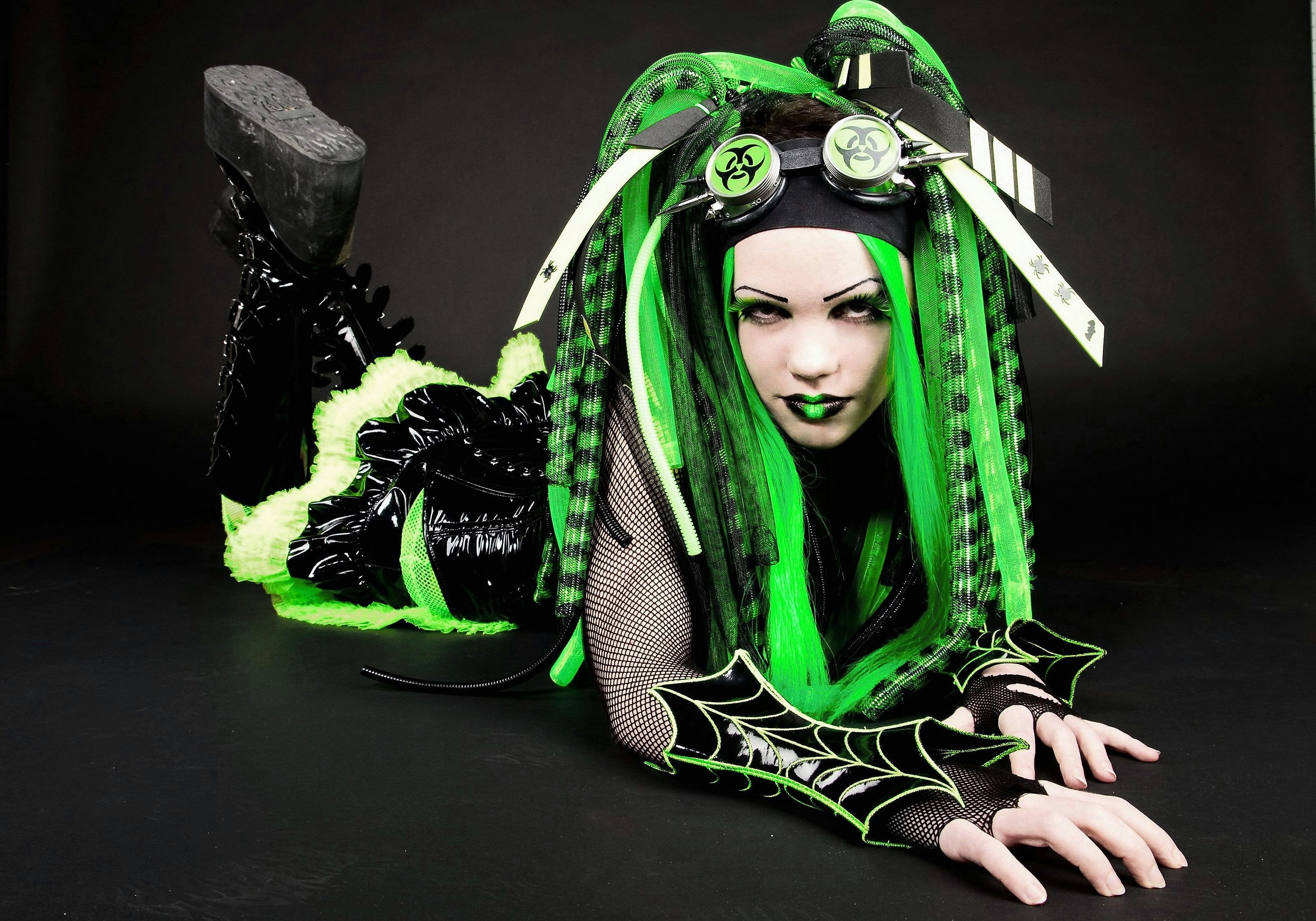 Cyber Dark Emo fetish girl Girls goth Gothic vampire 2k