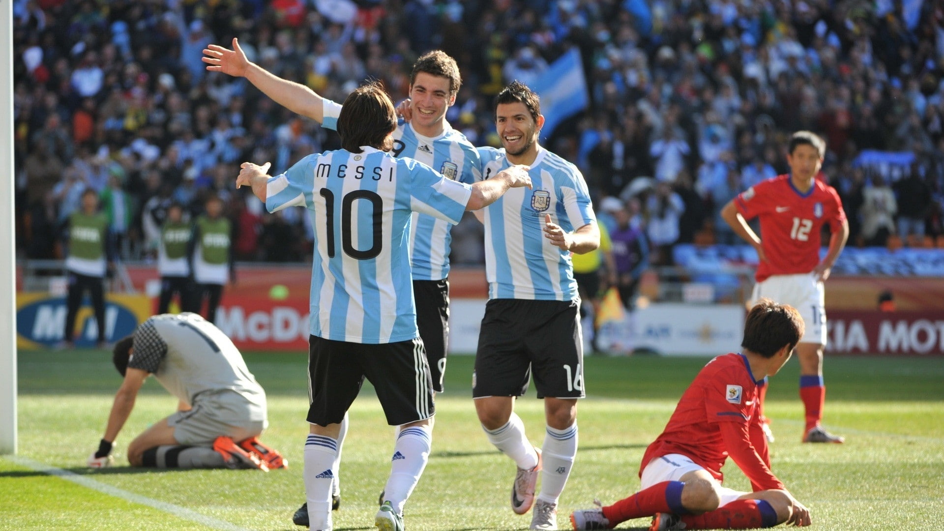 argentina lionel messi fifa world cup national football team south korea sergio aguero gon Sports Football HD Art