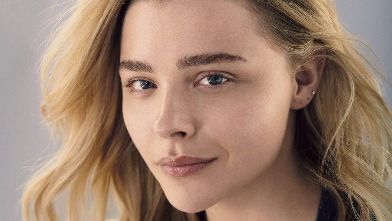 chloe grace moretz close up shot actress hollywood 2k 4k 5k
