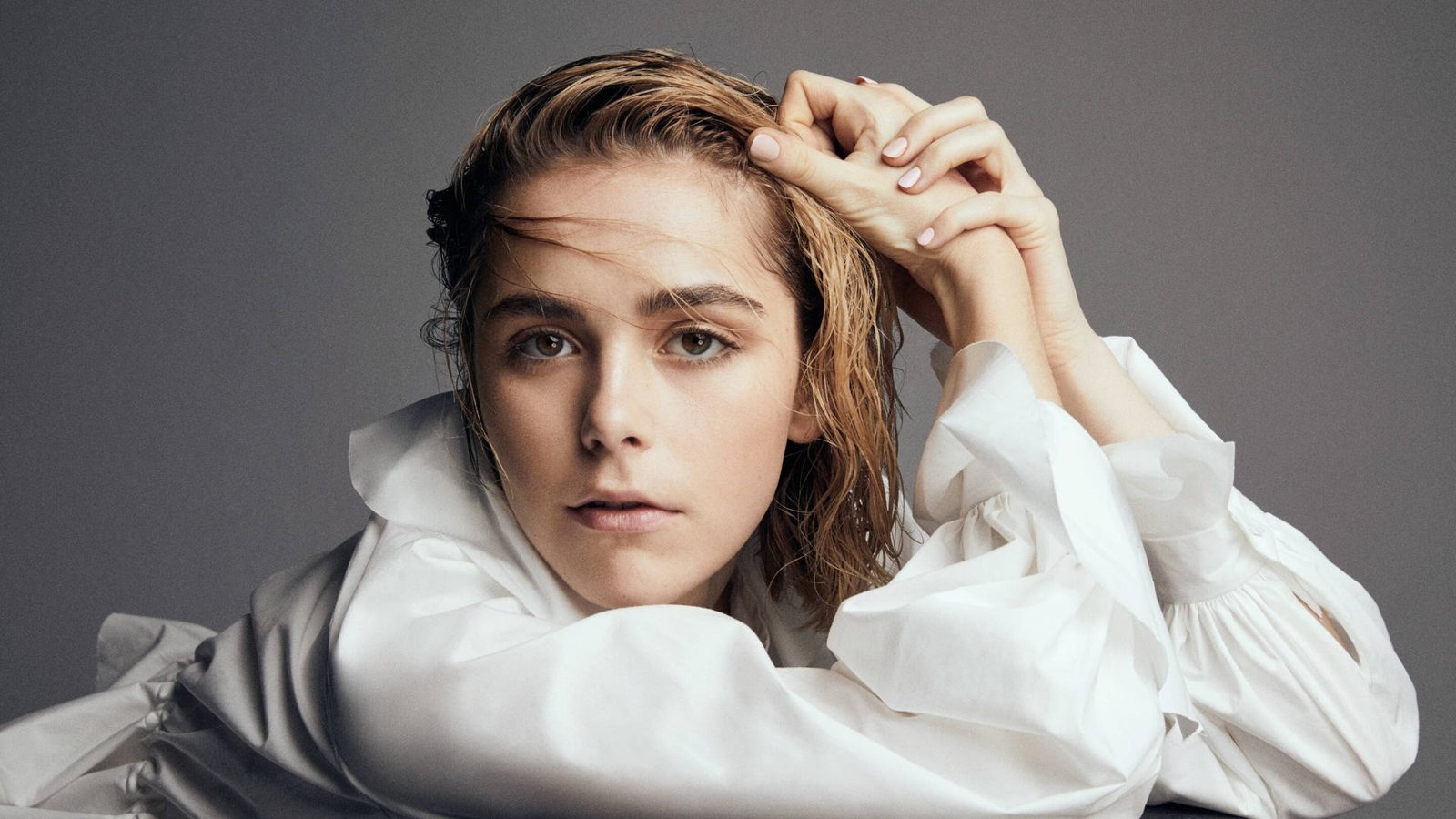 kiernan shipka wet look actress hollywood