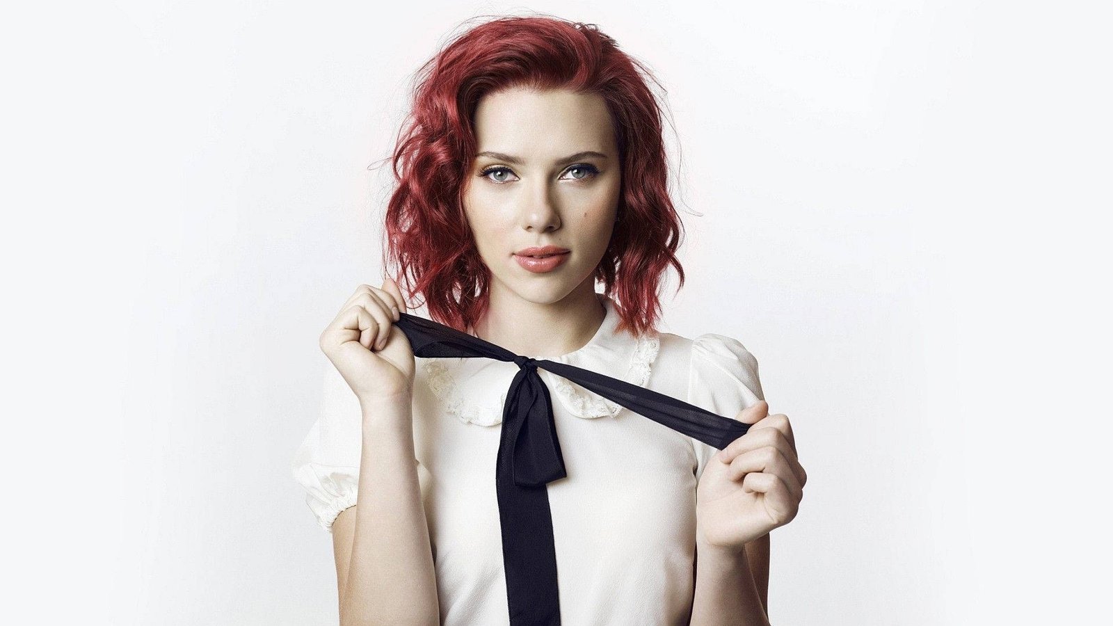 scarlett johansson redhead black tie actress hollywood