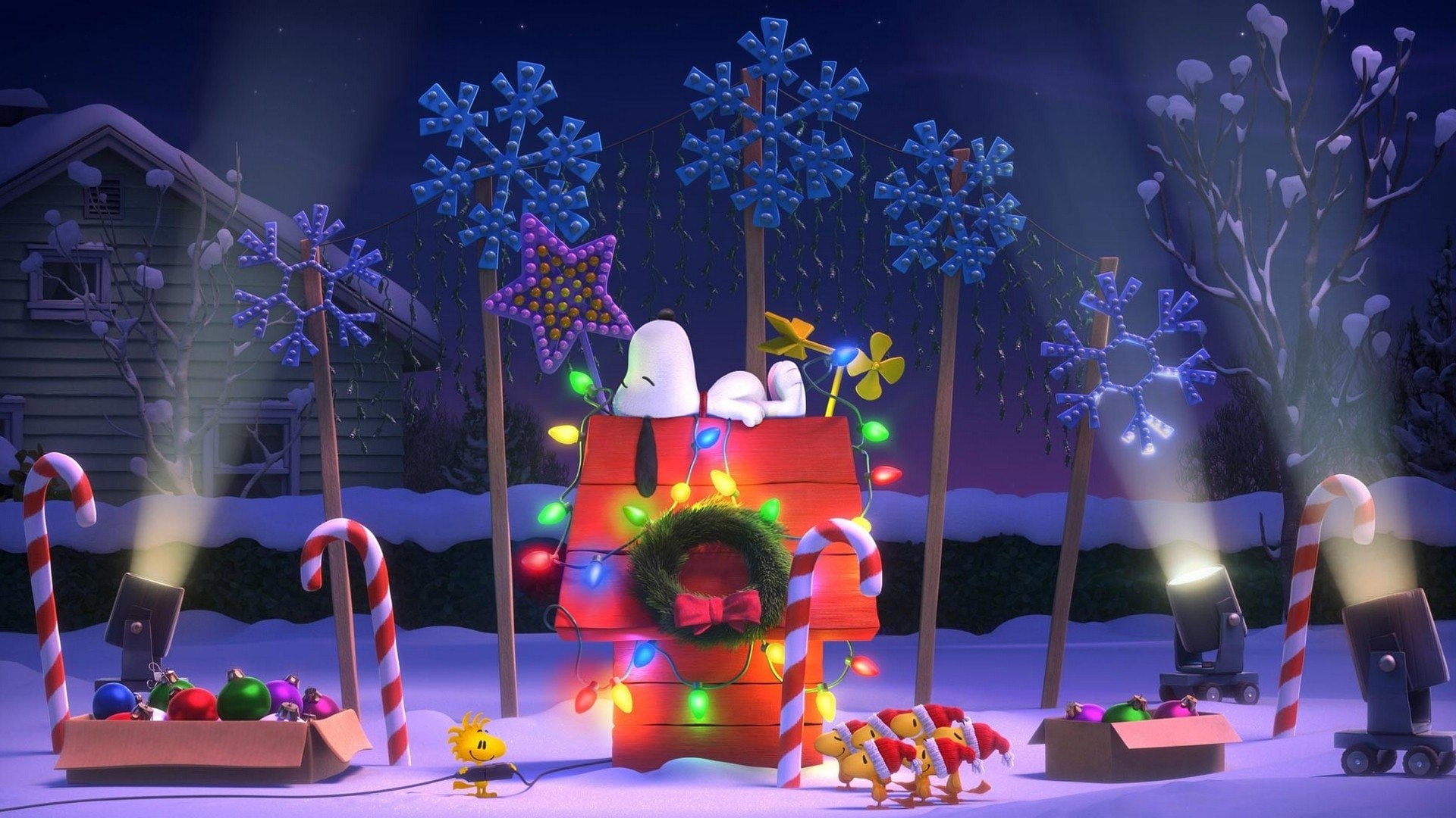 Movie The Peanuts Christmas Snoopy childhood illuminated