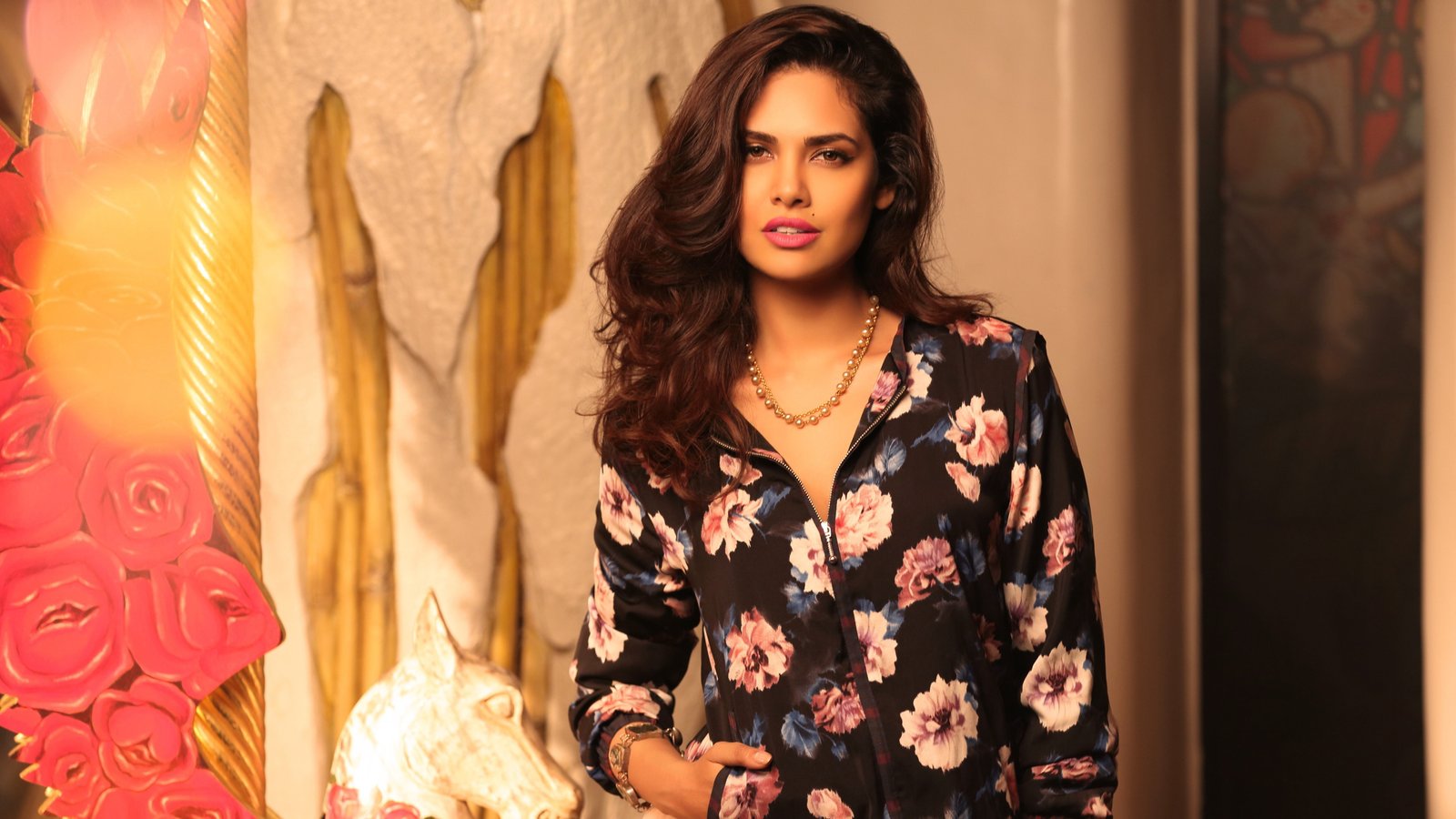 Bollywood Esha Gupta Actress 2k 4k 5k