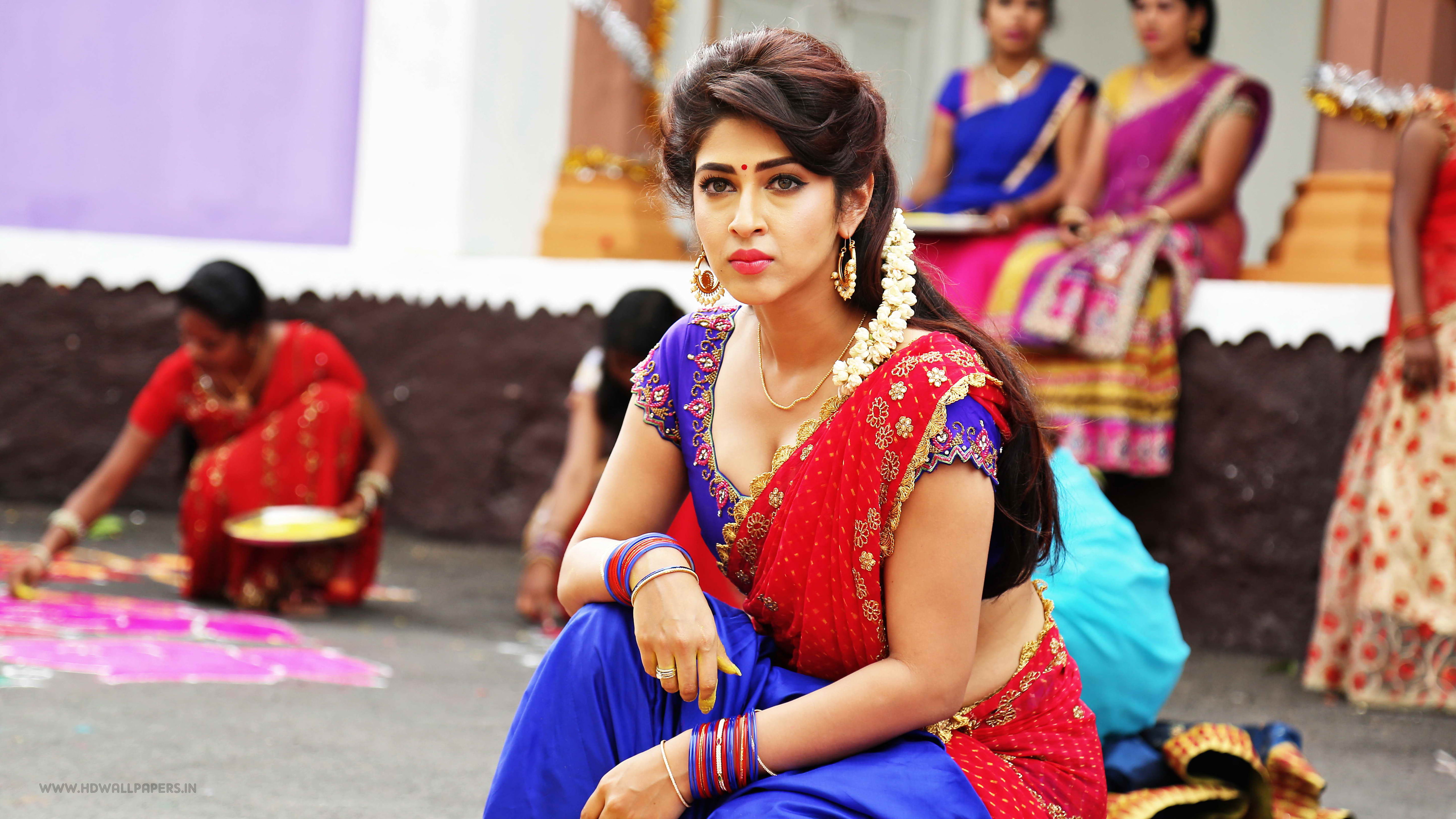 Sonarika Bhadoria Telugu Actress Saree traditional clothing 2k 4k 5k