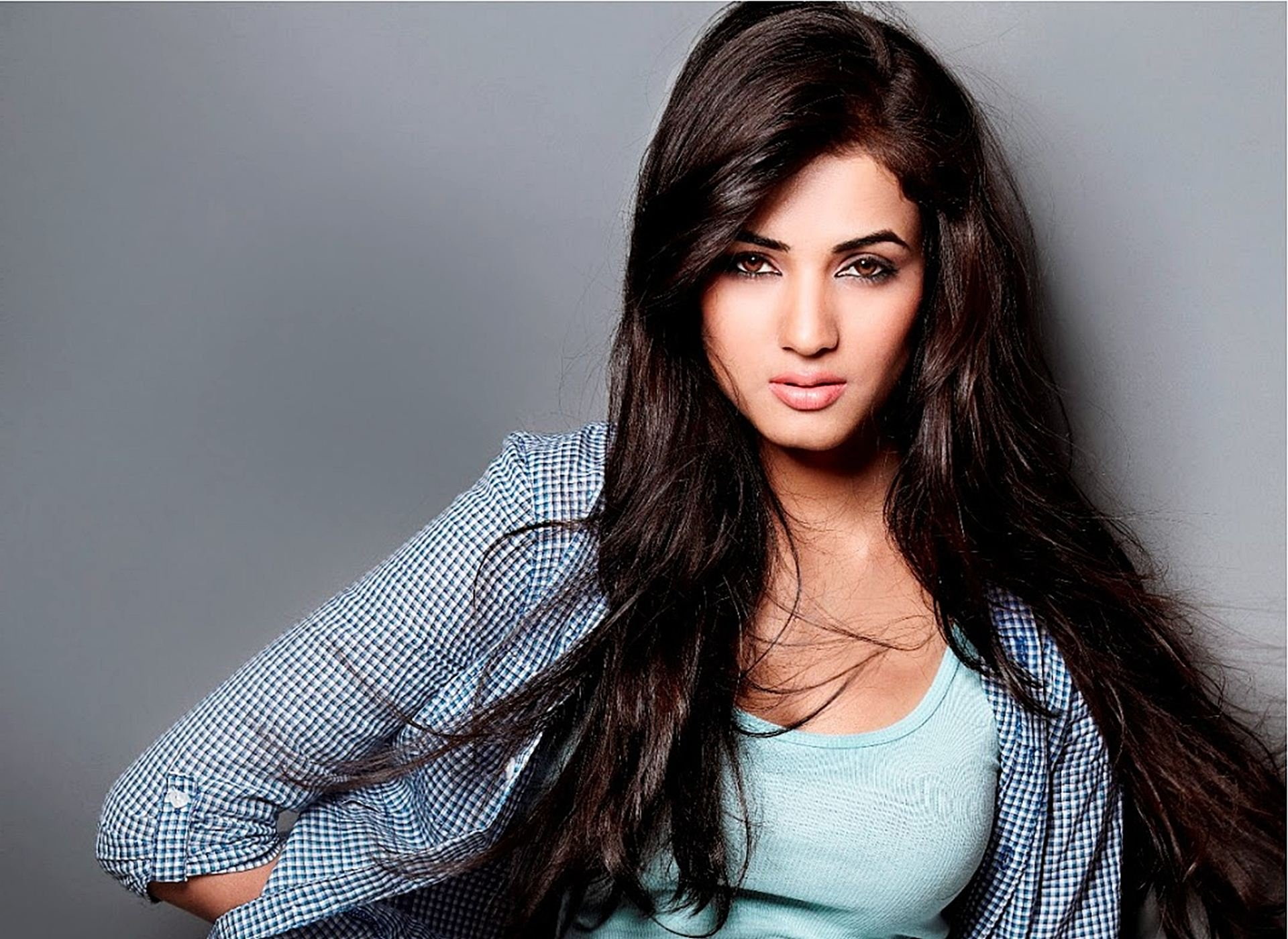 actress babe bollywood chauhan model sonal 68