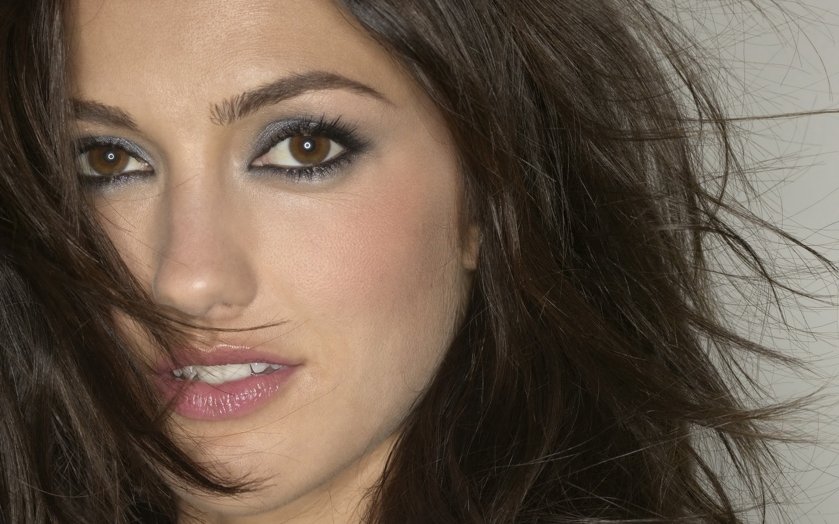 actress beauty brown brunette eyes girl kelly minka