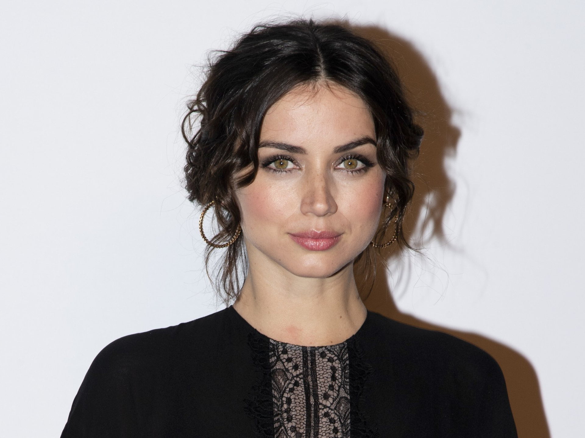 Actresses Ana de Armas Black Hair Cuban Face