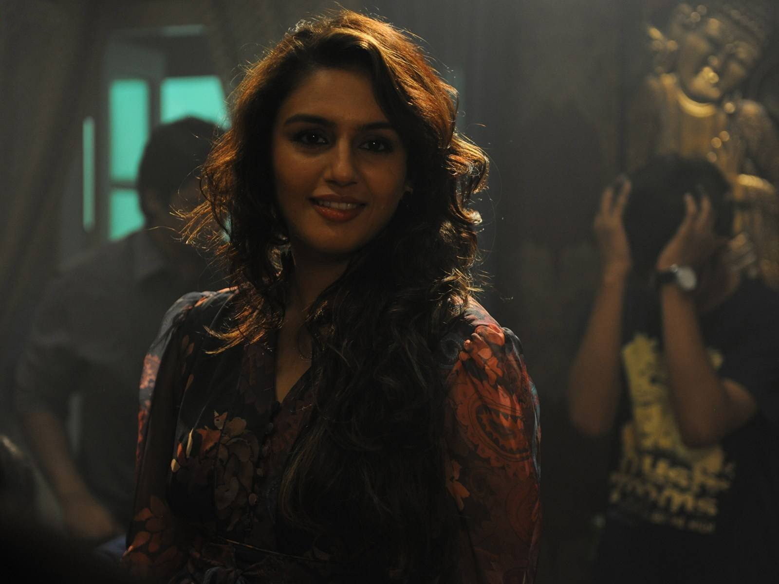 actress bollywood brunettes huma models qureshi