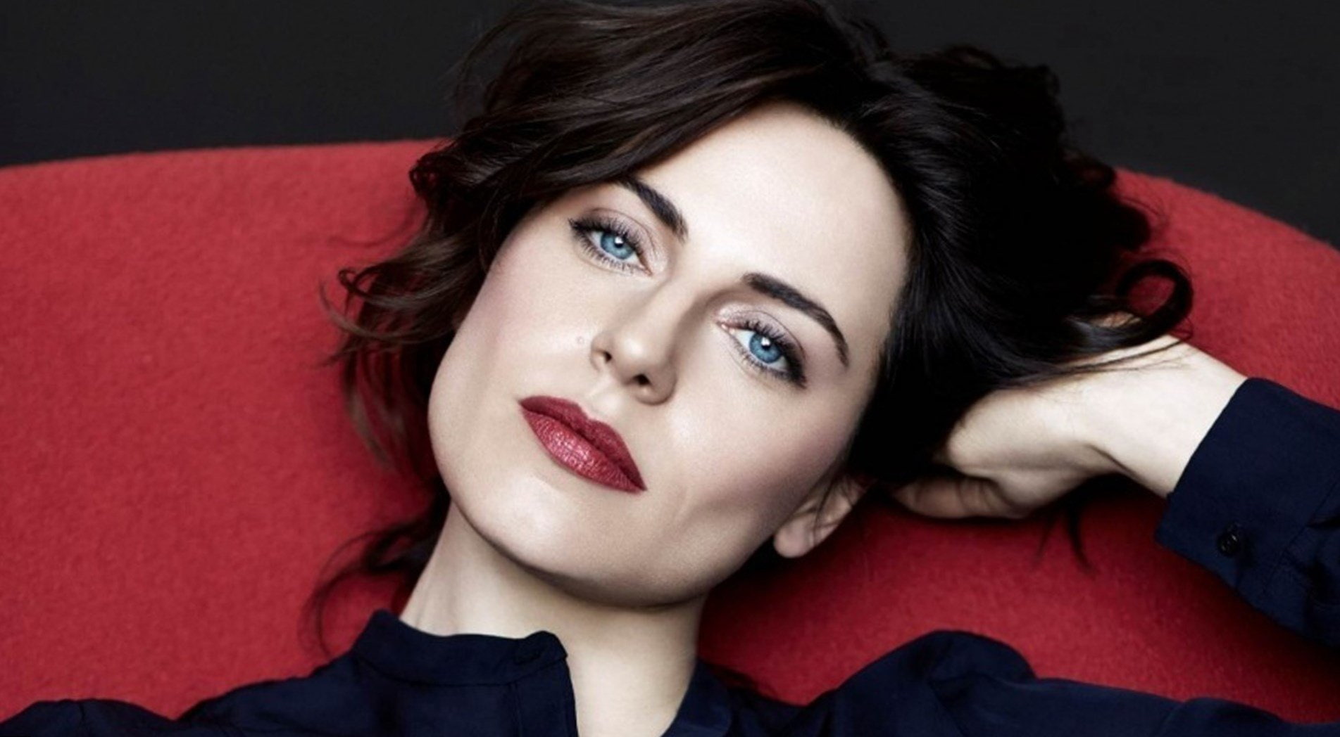 Actresses Antje Traue Blue Eyes Brunette Face Lipstick