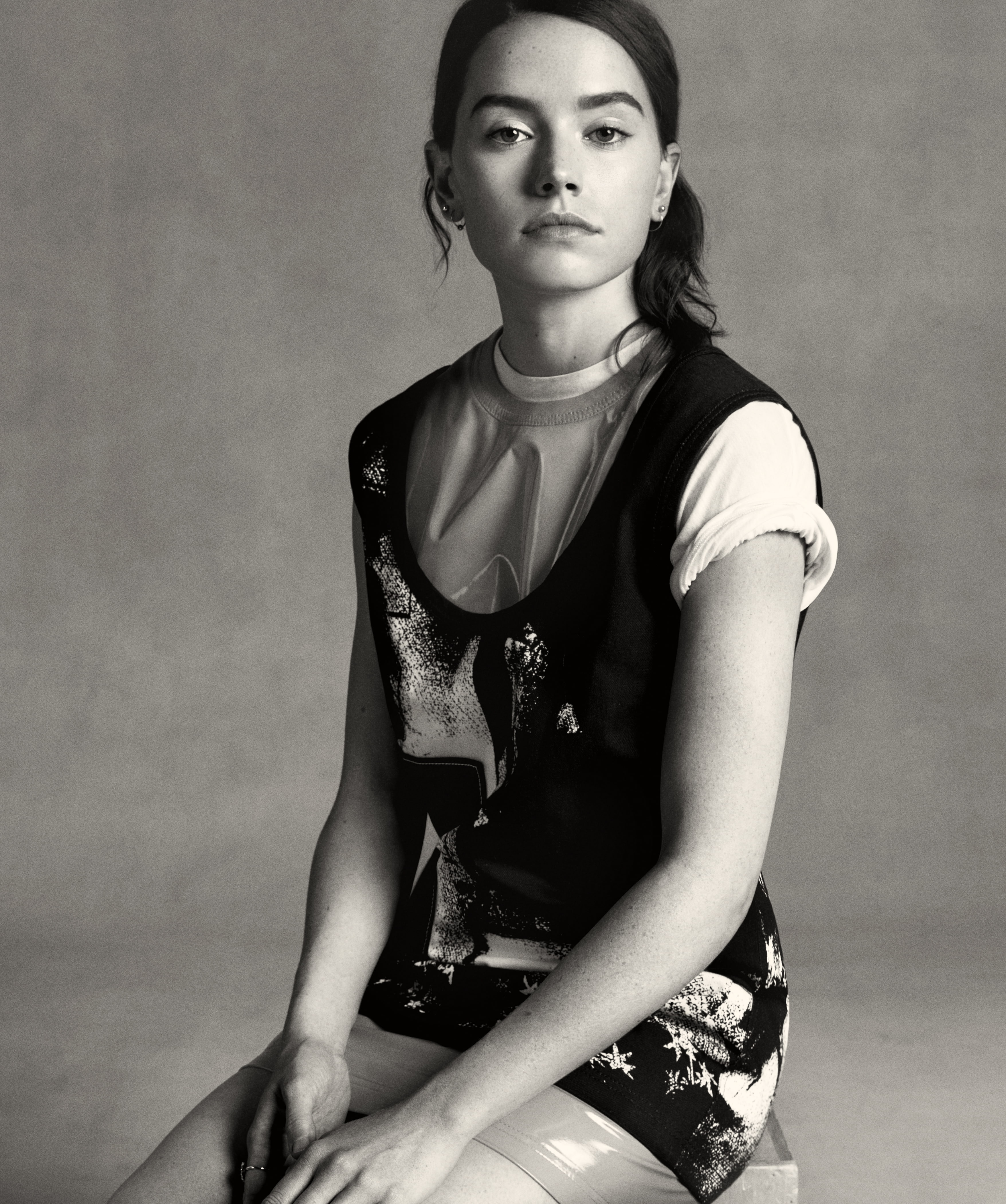 actress celebrity monochrome Daisy Ridley women 2k