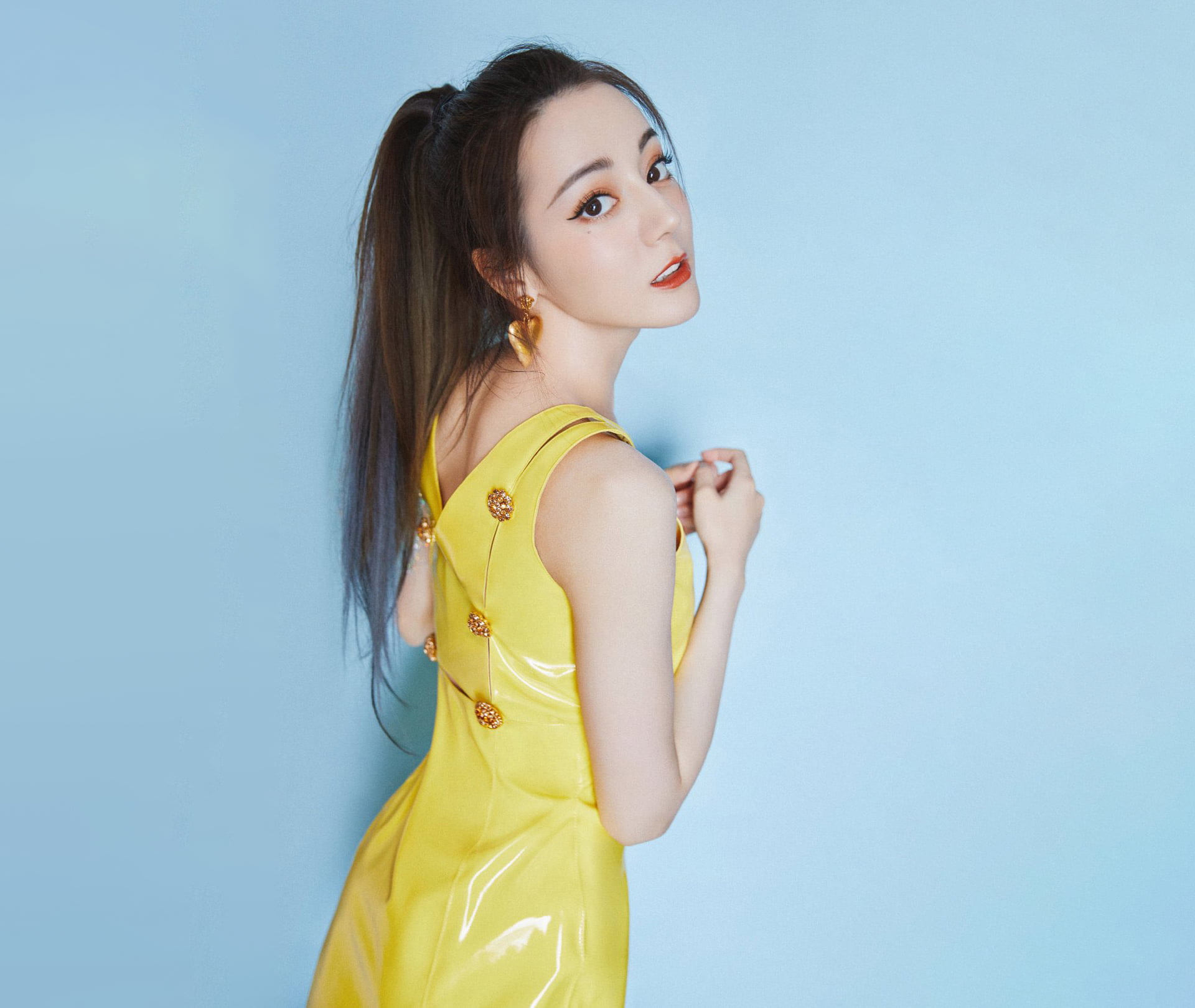 Actresses Dilraba Dilmurat Black Hair Chinese Lipstick