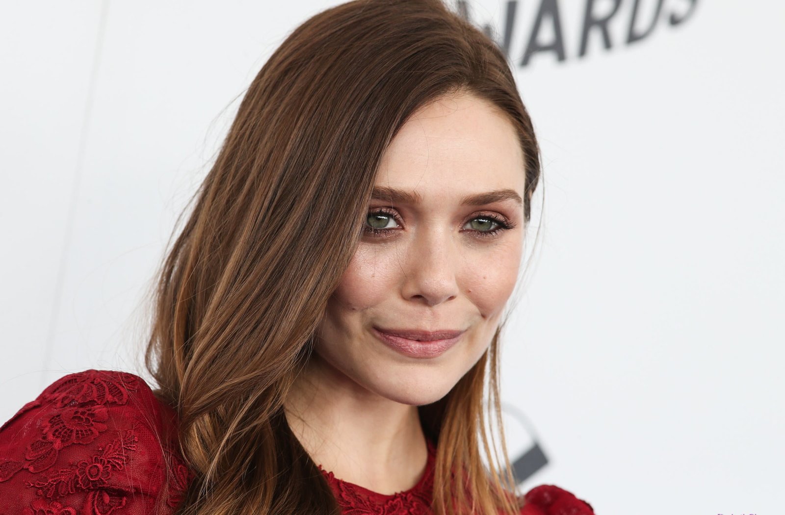 Actresses Elizabeth Olsen American Brunette Face Green Eyes 2k