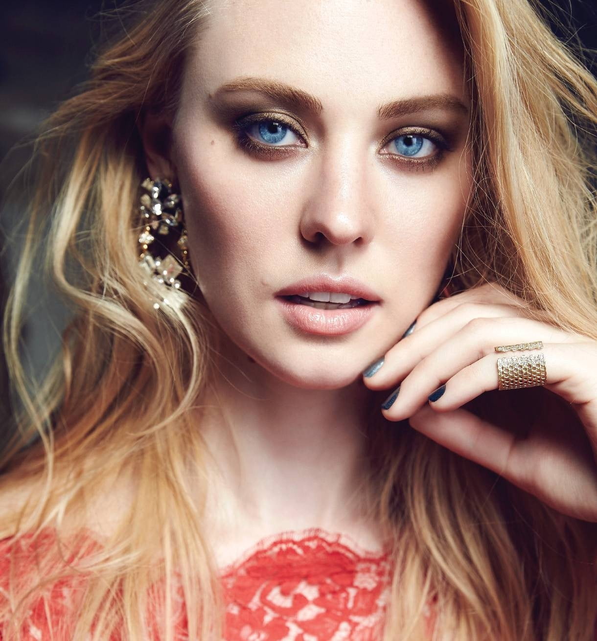 actress women blonde Deborah Ann Woll portrait display