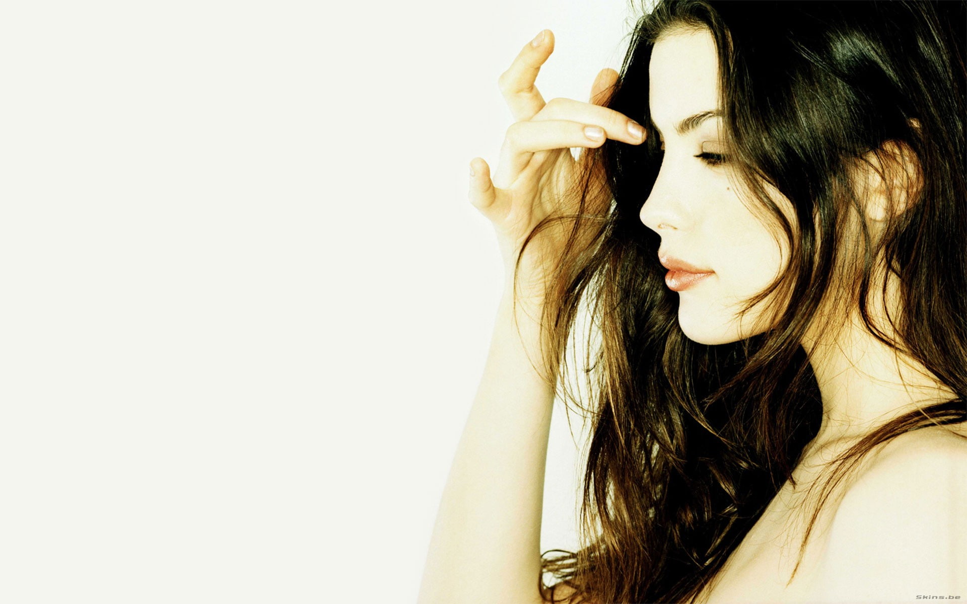 actress women dark hair airbrushed Liv Tyler profile face