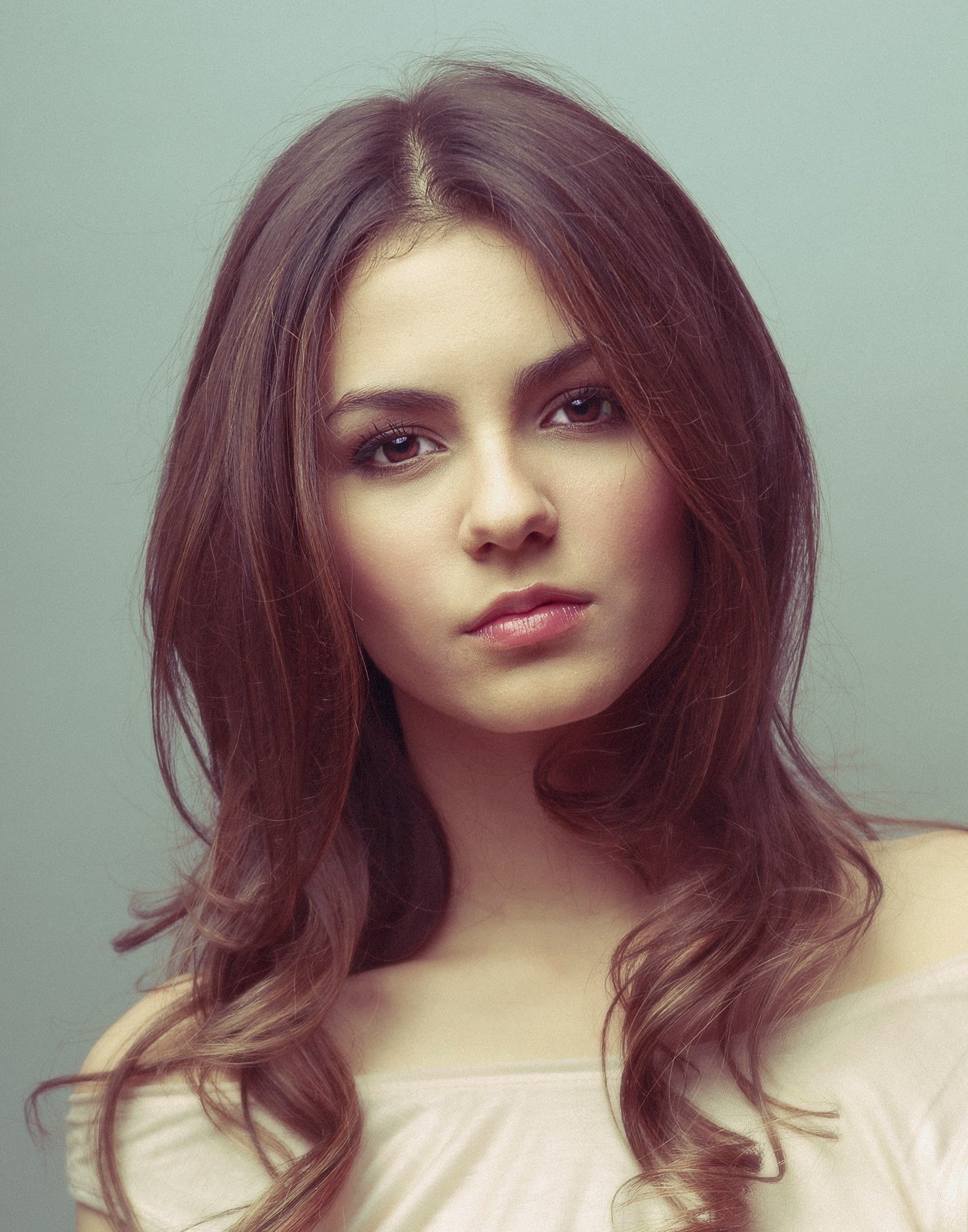 actress women singer Victoria Justice portrait hairstyle 49