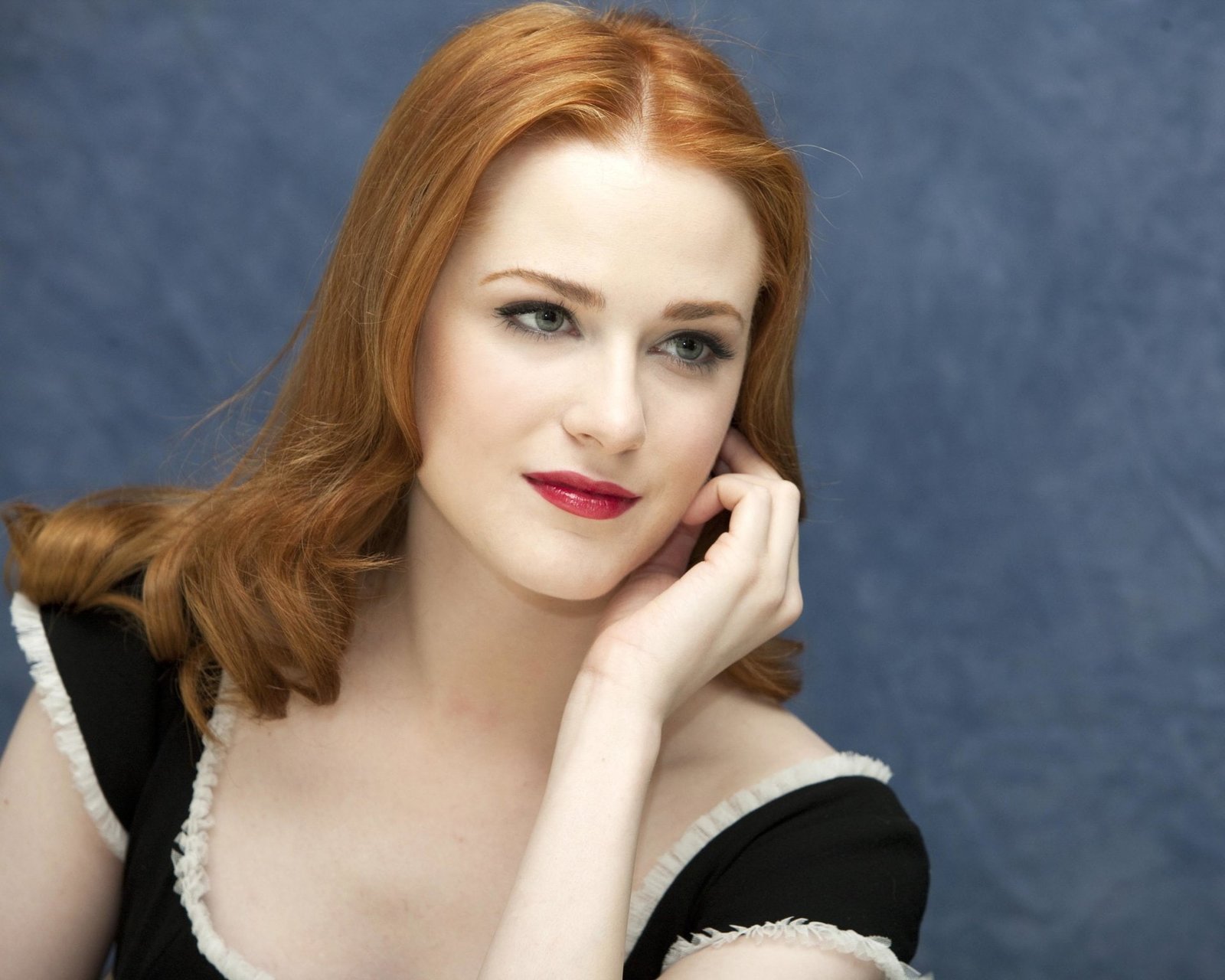 Actresses Evan Rachel Wood portrait young adult beautiful woman